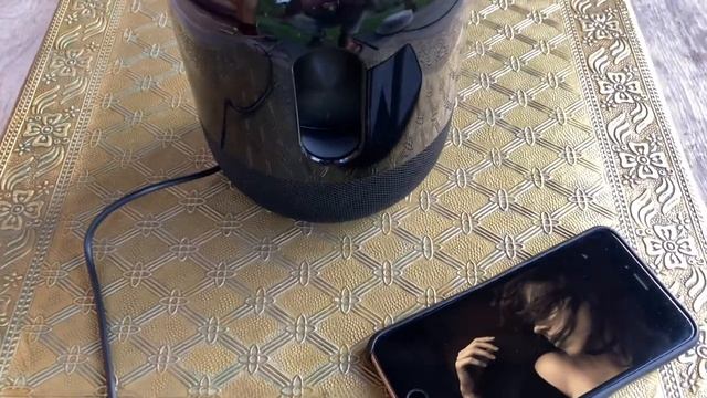 HUAWEI Sound co-engineered Devialet + IPhone. Touch & Go смотреть онлайн