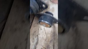 Замена падушки ( апоры ) двиготеля на каробке ...Чери Бонус А 13 , небольшой обзор...