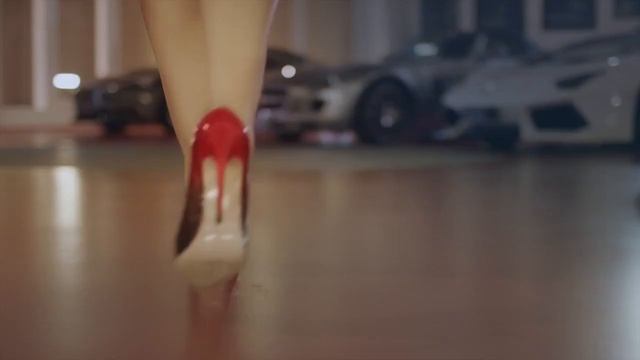 BIG Bobby Car NEXT Işıklı Bin Git Araba 800056230 смотреть онлайн