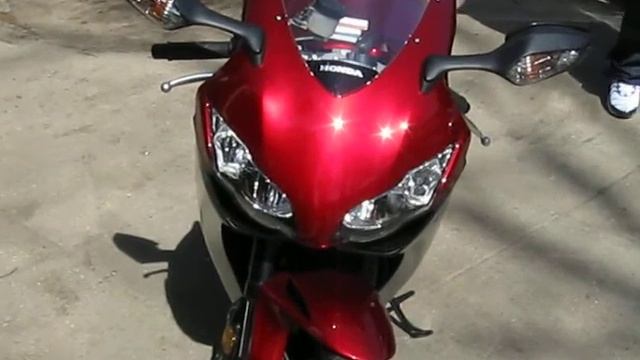 2008 Honda CBR 1000RR Fireblade смотреть онлайн
