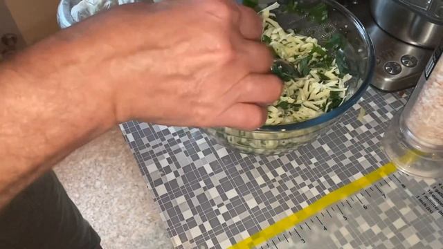 Сочная , ешь и наслаждаешься этим приготовлением куриной грудки Готовьте с любовью и с наслаждением смотреть онлайн