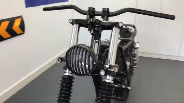 5271 Motorbike Mini LED Indicators with Gold Bezel Custom Bikes & Retro Cafe Racers смотреть онлайн
