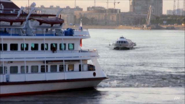 Метеор 142 и другие суда в Санкт Петербурге 2 09 2019г смотреть онлайн
