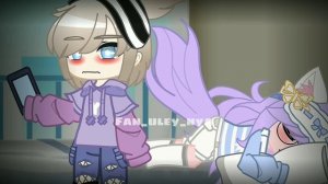 Факт о человеке, который спит, обнимая с игрушку или подушку ._. //ЛаЙоши// {by: fan_uley_nya} ??