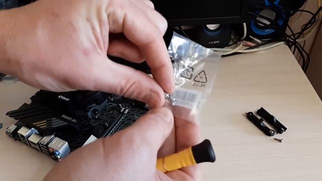 Сборка игрового ПК без видеокарты установка комплектующих в корпус и подключение проводов смотреть онлайн