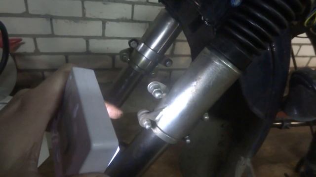 Регулировка переднего тормоза и об остальном понемножку. смотреть онлайн