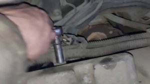 Замена прокладок клапанных крышек и сальников свечных шахт Лексус RX 300 1999 г.в.