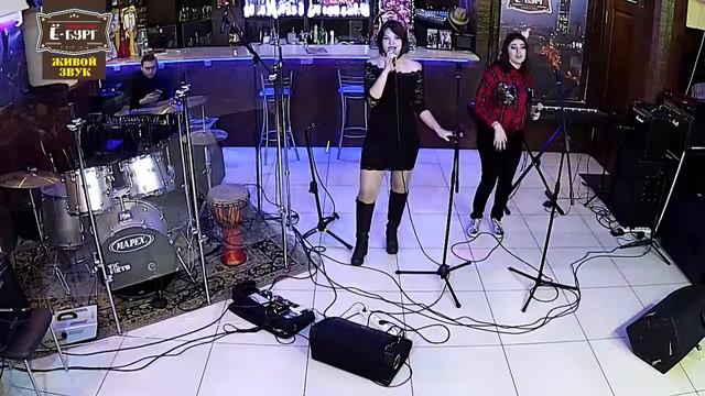 Елена Булатова и Тамилла Мамедова - Seven Nation Army (Marcus Collins cover) смотреть онлайн