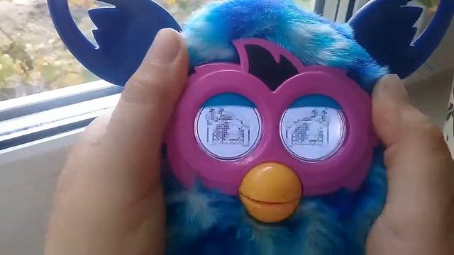 знакомство с моим фёрби// Furby Boom смотреть онлайн