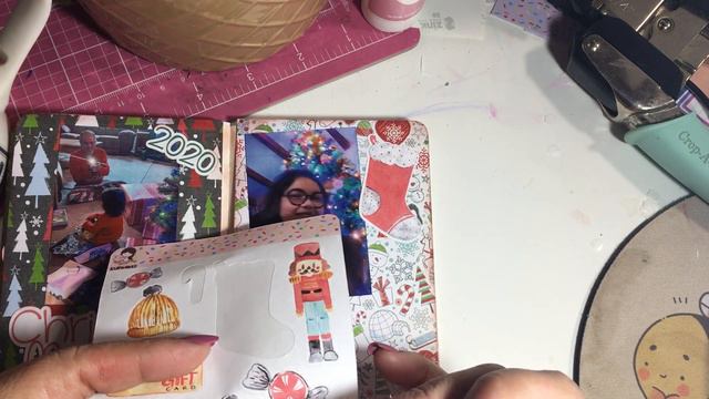 Project Share 4.2 Mini Album Scrapbook Christmas Holiday Theme смотреть онлайн