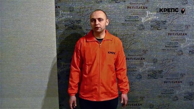 При потертостях краски на стене лучше перекрасить всю стеню или достаточно покрасить лишь участки п смотреть онлайн