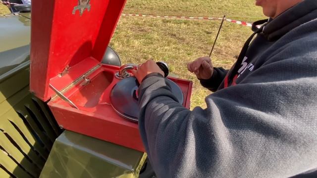 Случай выходного дня. Заехал на выставку ГАРАЖ 777. Удалось увидеть малую часть их Авто! смотреть онлайн