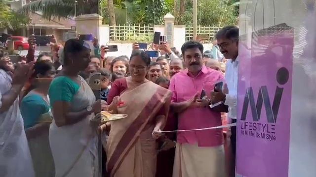 mi lifestyle company pickup centre inaugurating by Kerala MLA K K sailaja teacher смотреть онлайн