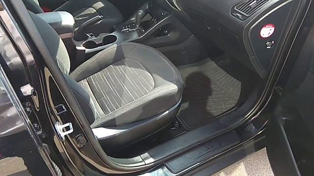 Купить Hyundai ix35 (Хендай Ай Икс 35) 2 л AT 2014 г. с пробегом бу в Саратове Автосалон Элвис Trad смотреть онлайн