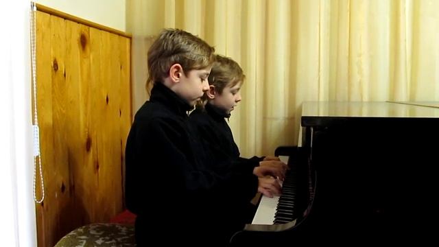 Чайковский "Анданте" "Щелкунчик" ансамль пианино смотреть онлайн