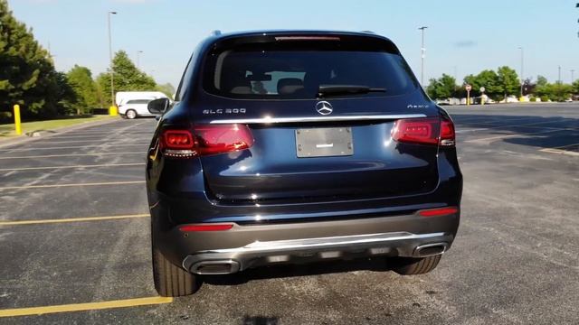 2020 Mercedes-Benz GLC 300 SUV (Lunar Blue) смотреть онлайн
