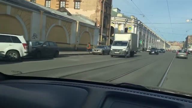 Ярогор, Ведана и Равон Р4. В Питере на канале Грибоедова смотреть онлайн