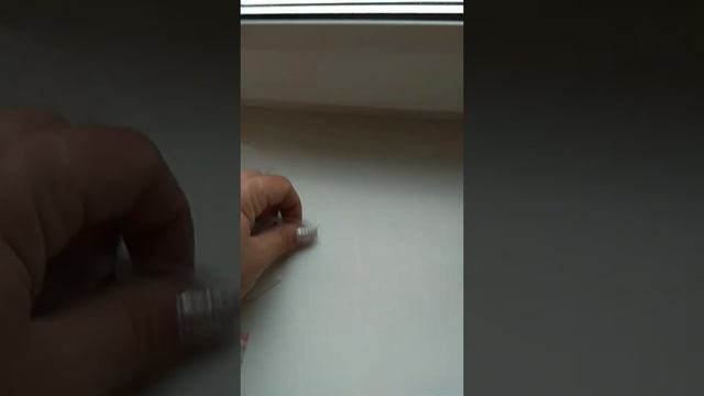 Как удалить сильно приклеенную под влиянием солнца пленку с подоконника смотреть онлайн