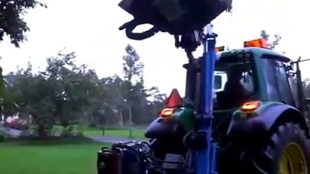 DHPS600 Стреловая косилка OSMA на тракторе John Deere смотреть онлайн