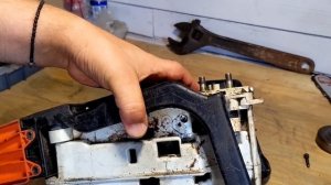 Как снять масляный насос на бензопиле Stihl без полной разборки #Stihl