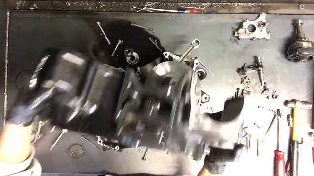 Suzuki Intruder VL 1500 V Twin - Crankcase / Transmission Crankshaft Rod Set смотреть онлайн