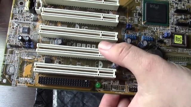 Материнская плата на 478 сокете для следующей Бомж сборки смотреть онлайн