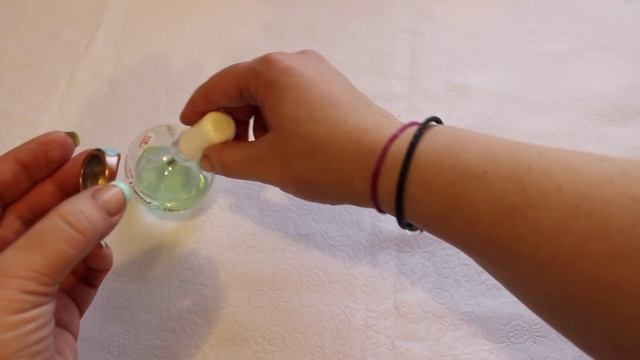 Лайфхак для девушек | Бижутерия оставляет следы | Маленькие женские штучки смотреть онлайн