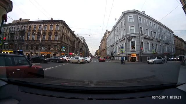 #002 Регистратор. Прикол. Не управляемый мопед. смотреть онлайн
