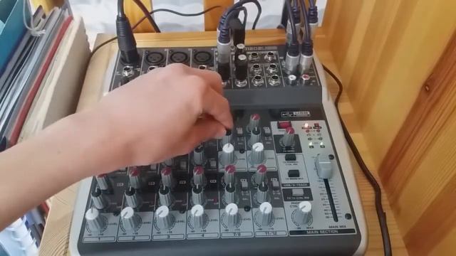 Behringer XENYX Q1202 Usb Mixer Review смотреть онлайн