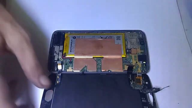 Motorola G5s (XT1794) Разборка и замена дисплея. Не удачно смотреть онлайн