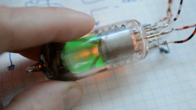 Vacuum Tube teardown - the EM80 Magic eye tube смотреть онлайн