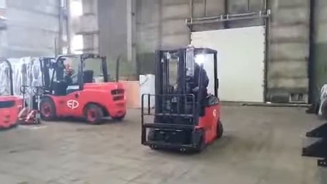 Электропогрузчик Li-ion EP 1,5 тонны 4,5 м смотреть онлайн