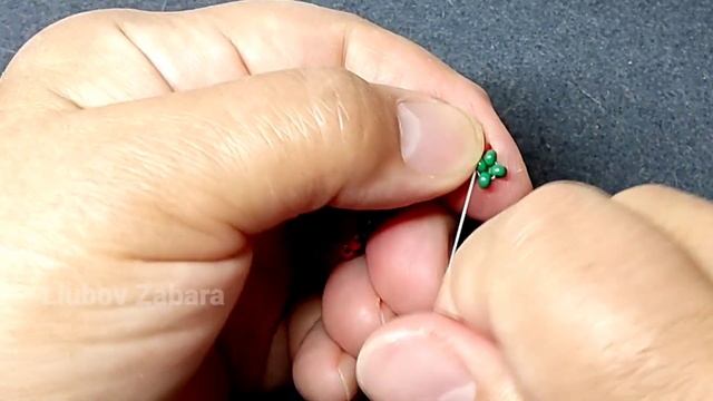 Простая ЦЕПОЧКА из бисера. Всего 2 движения. ПЯТЬ ВАРИАНТОВ. смотреть онлайн