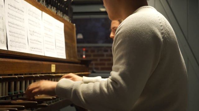 Yale Carillon | Bohemian Rhapsody (Queen) смотреть онлайн