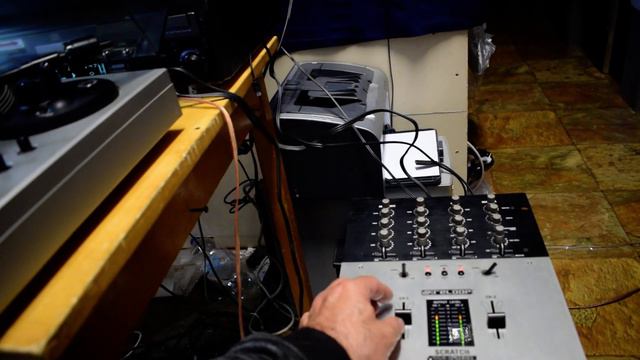 RELOOP KEVERŐPULT NEM CSAK DJ-NEK AJÁNLOM! RIA ELŐERŐSÍTŐVEL SZERELT KEVERŐPULT ELADÓ! смотреть онлайн