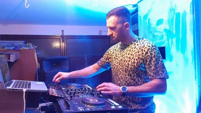 DJ NEBA VLOG #006 - TRI NAČINA MIXOVANJA PESAMA / THREE WAYS OF MIXING SONGS смотреть онлайн