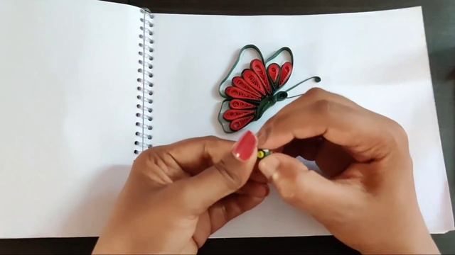 Quilling Butterfly On Sunflower #QuillingButterfly #QuillingSunflower #QuillingArt #Quilling