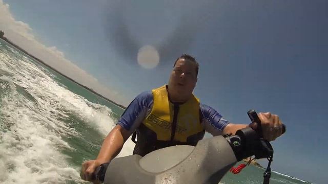 Yamaha FX SHO Wave Jumping With GoPro Hero Black смотреть онлайн