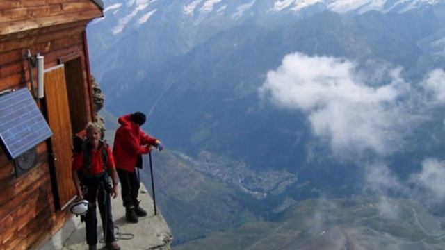 ГДЕ ЖИВУТ ТЕ, КТО НЕ ХОЧЕТ ОБЩАТЬСЯ С ОКРУЖАЮЩИМИ смотреть онлайн