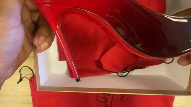 Christian Louboutin Kate pump UNBOXING || legendary HEEL Pump Urdu Hind, BE SMART TV || EP- 17 смотреть онлайн