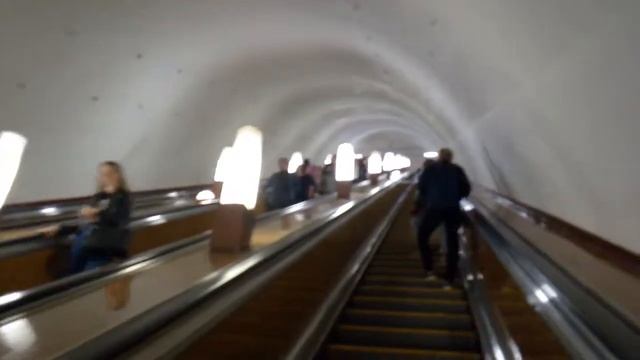 Москва 176 станция метро Таганская таганско-краснопресненской линии лето день смотреть онлайн