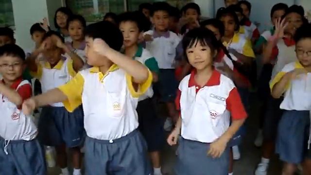 Smarty Pants Action Game смотреть онлайн