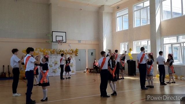 Вальс 11 класса/ последний звонок 2022 смотреть онлайн