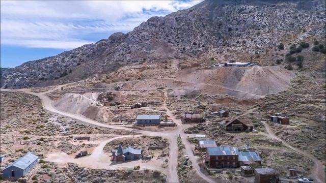 История о том, как бизнесмен КУПИЛ ГОРОД-ПРИЗРАК смотреть онлайн