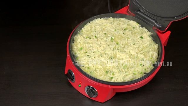 Пицца ВКУСНЫЙ ОБМАН Гостям понравится подмена ингредиентов! КАРТОФЕЛЬНАЯ пицца на сковороде смотреть онлайн