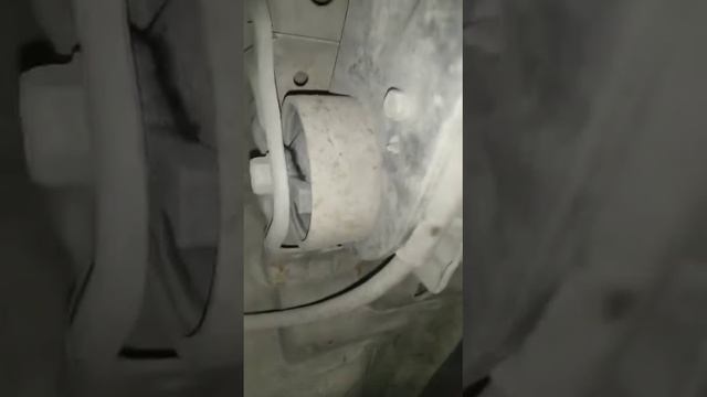 nissan maxima v6 3.0- ремонт ходовой и устранение течи масла из двигателя и КПП смотреть онлайн