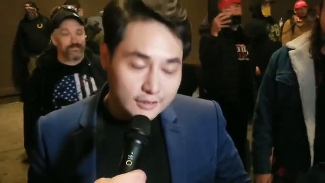 Robert Evans Asks Andy Ngo About Atomwaffen Video Threatening to Murder Journalists смотреть онлайн