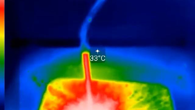 кран с горячей водой, через тепловизор Seek Thermal Pro. смотреть онлайн