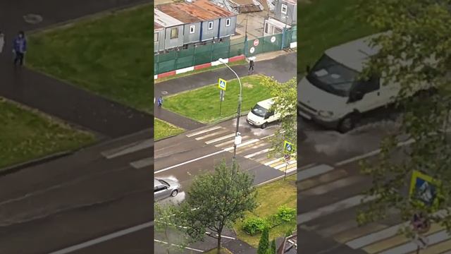 Москва. Улица Пришвина после дождя смотреть онлайн