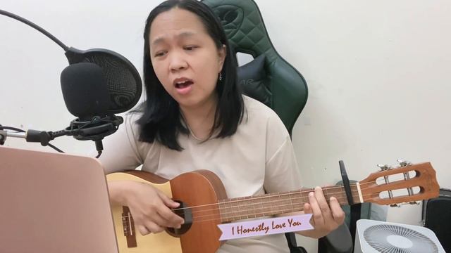 I Honestly Love You | Olivia Newton-John | Baritone Ukulele смотреть онлайн